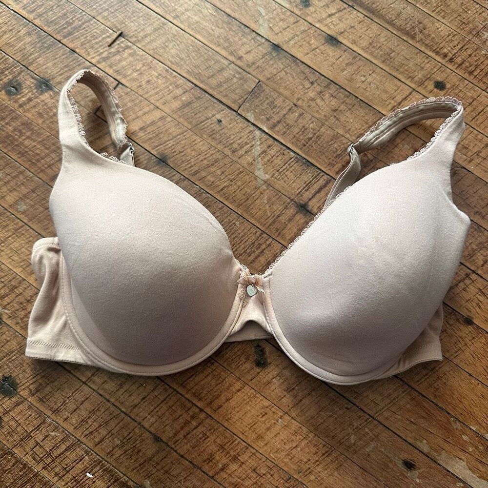 Victorias Secret 38D Body lined perfect coverage nude bra